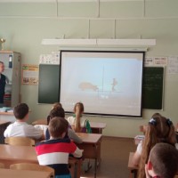 Инспектором ГИБДД проведено занятие по безопасному пересечению проезжей части в темное время суток